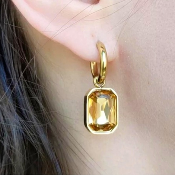 new 18k Gold Plated Huggie Geometric Dangle Hoop Earrings - Picture 13 of 15